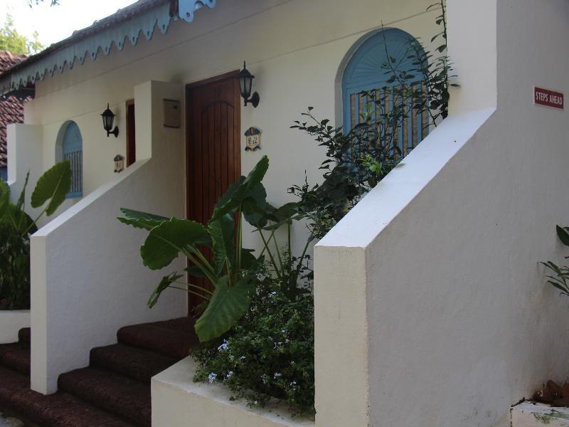 Prainha Resort By The Sea Taleigao Bagian luar foto