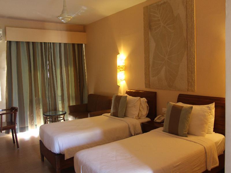 Prainha Resort By The Sea Taleigao Bagian luar foto